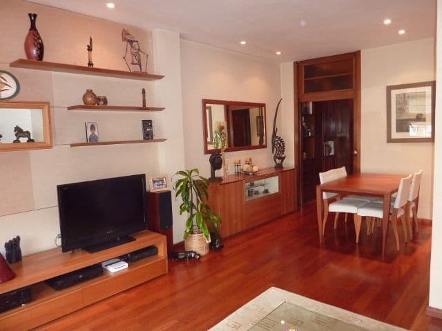 3-Bedroom Apartment in Barcelona, Spain, photo 3