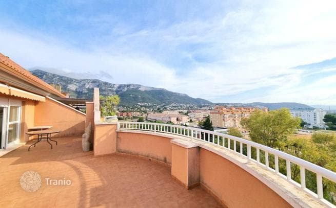4-Bedroom Penthouse with Mountain View in Denia, Alicante, photo 5