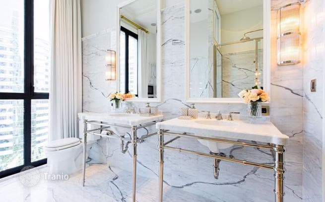 2-Bedroom Condo in Pathum Wan, Bangkok