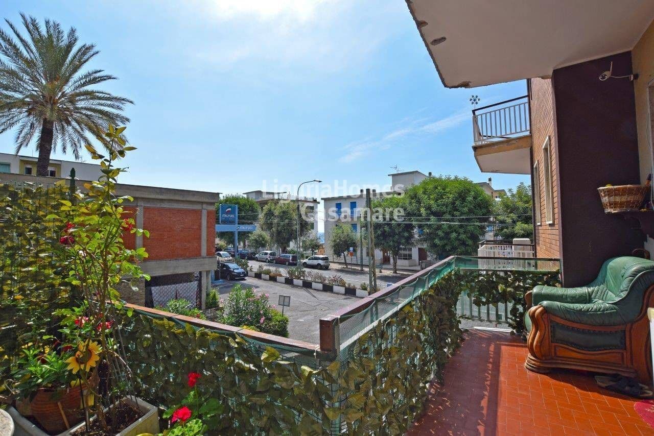 2-Bedroom Apartment in Ospedaletti, photo 2