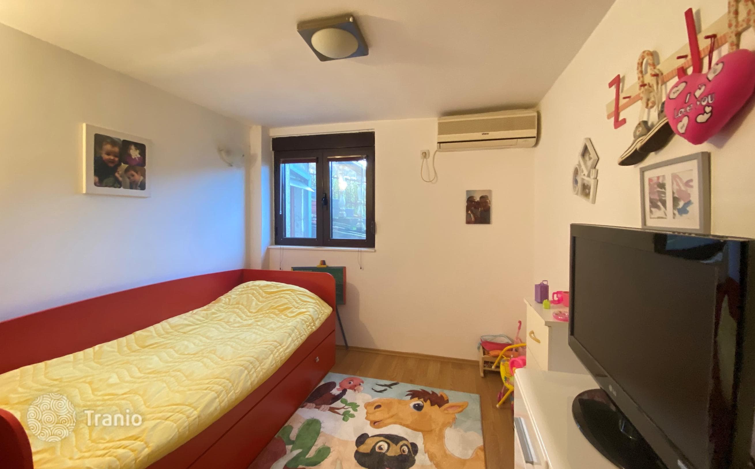 1-Bedroom Apartment with Sea Access in Prchanj, Kotor, photo 5