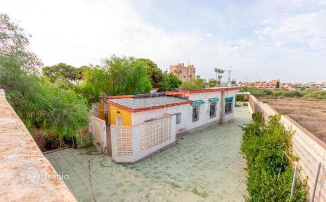 4-Bedroom Villa in Torrevieja