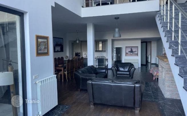 8-Bedroom House 1,600 m² in Tbilisi, photo 5