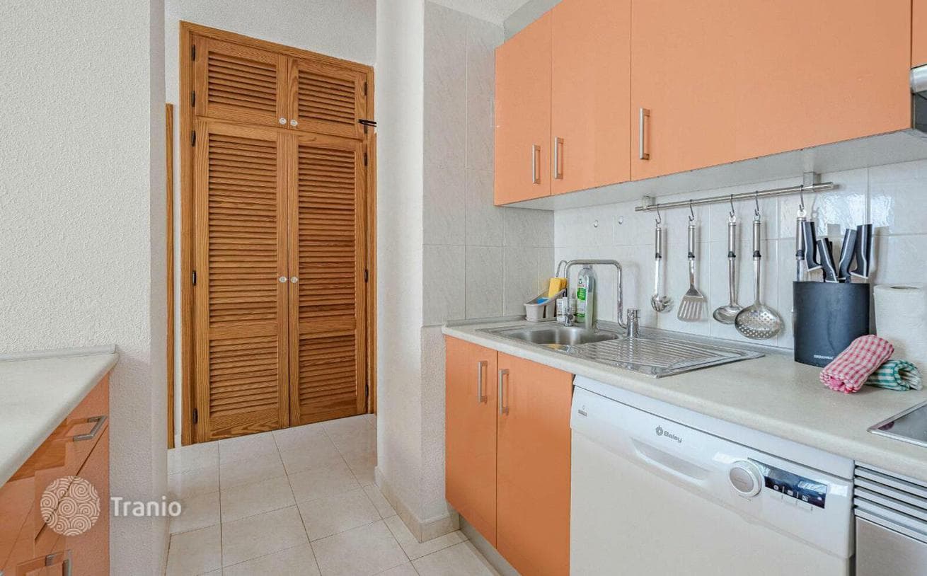 1-Bedroom Apartment with Sea View and Mount Teide View in Playa Paraiso, Tenerife, photo 5
