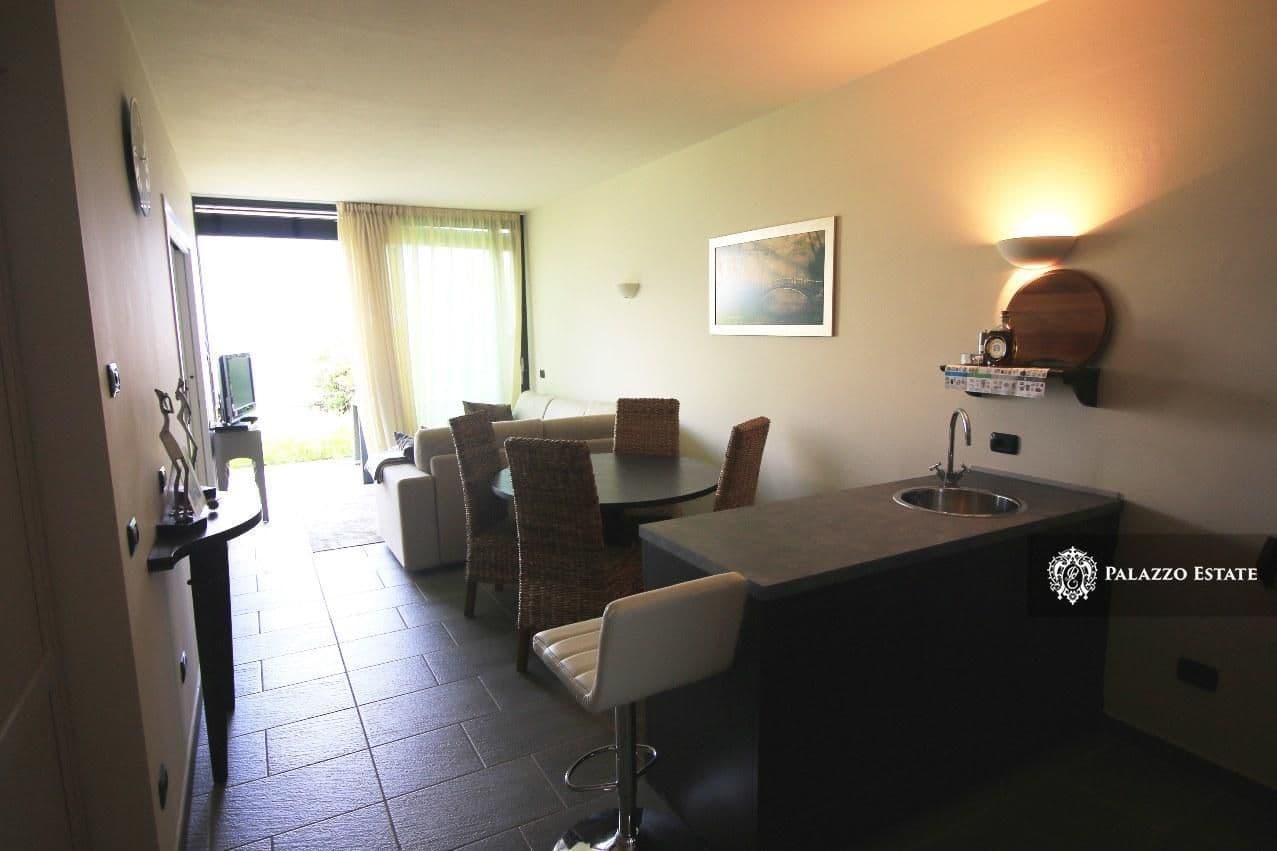 1-Bedroom Apartment in Menaggio, photo 4
