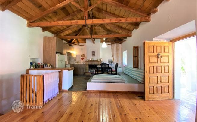 2-Bedroom Villa with Sea and Mountain Views in Tyros, Peloponnese, photo 3