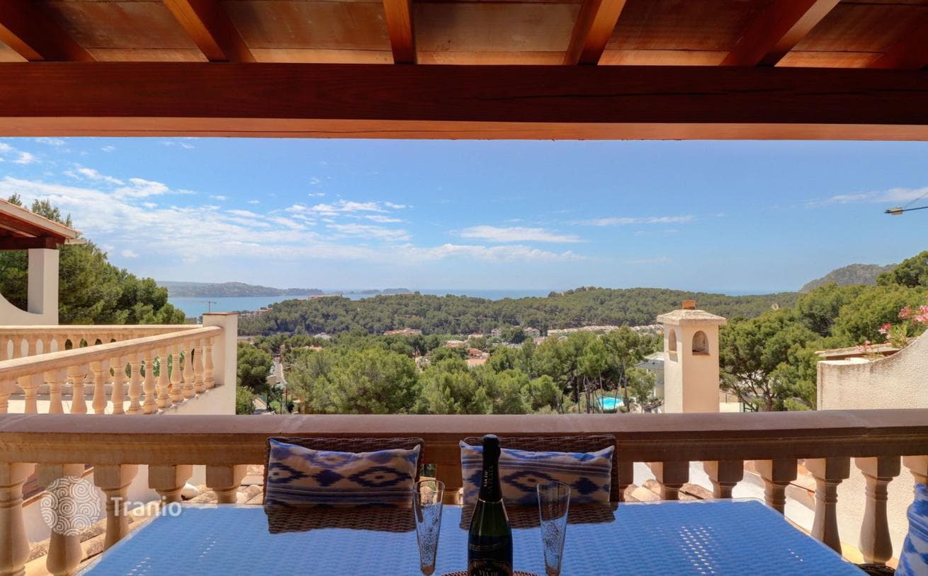 2-Bedroom Penthouse with Sea View in Peguera, Mallorca, photo 2