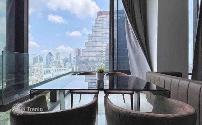 2-Bedroom Condo in Bang Rak, Bangkok