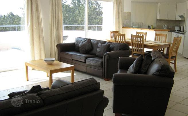 2-Bedroom Penthouse in Kato Paphos, Paphos, photo 3