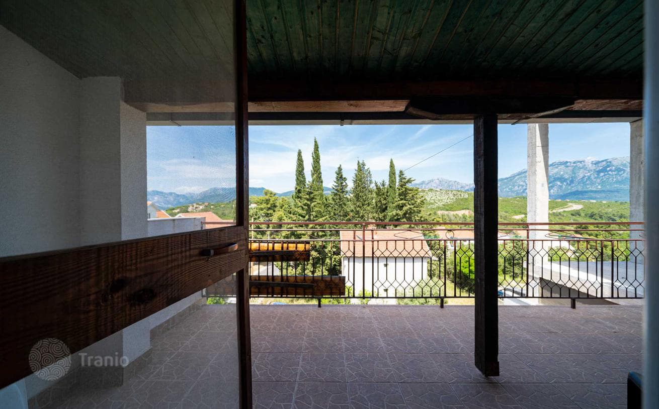 Furnished 3-Bedroom House with Garden in Tivat, Montenegro