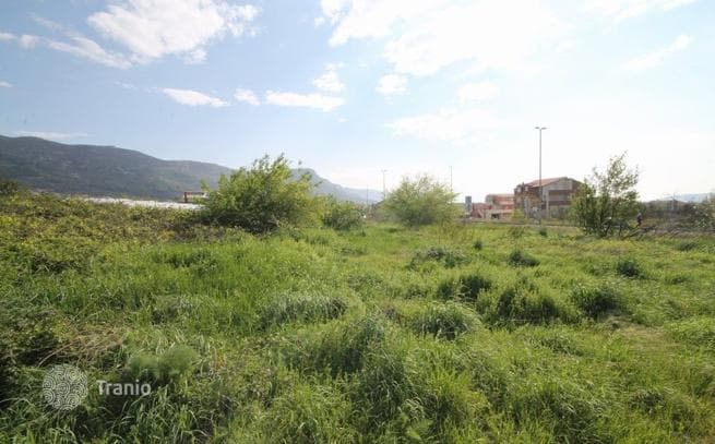 1,500 m² Land Plot near Highway in Kastela, Split, photo 2