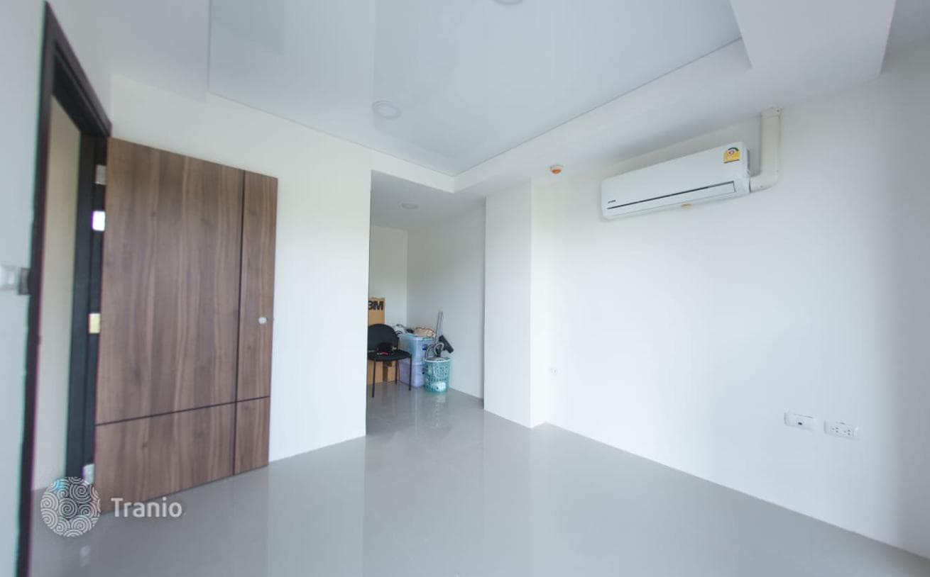Studio Apartment with Pool View in Phuket City, Phuket, photo 5