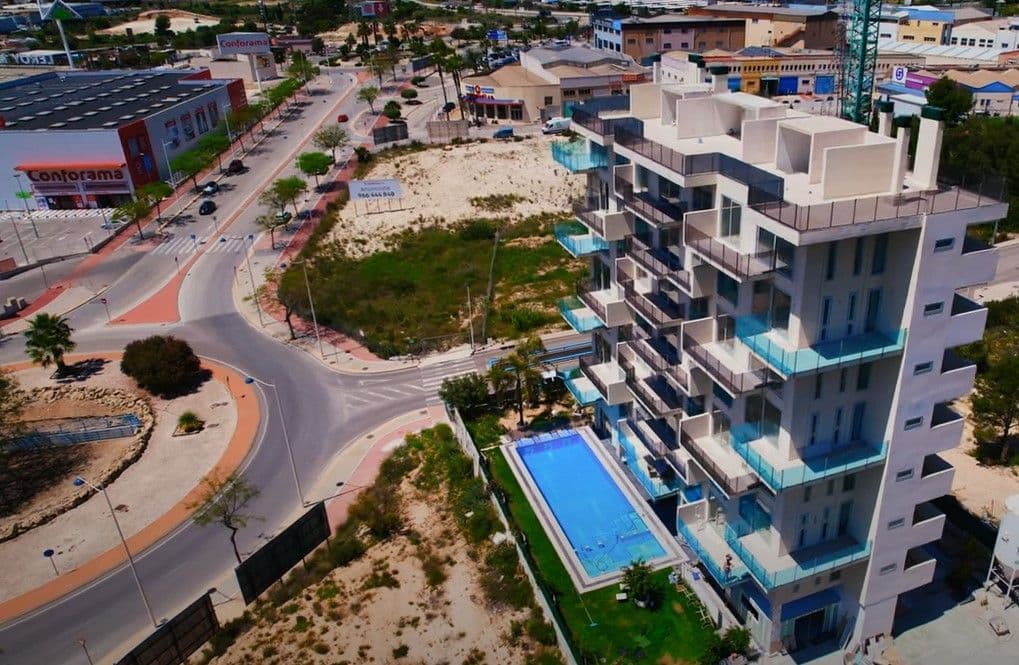2-Bedroom Apartment in Finestrat, photo 2