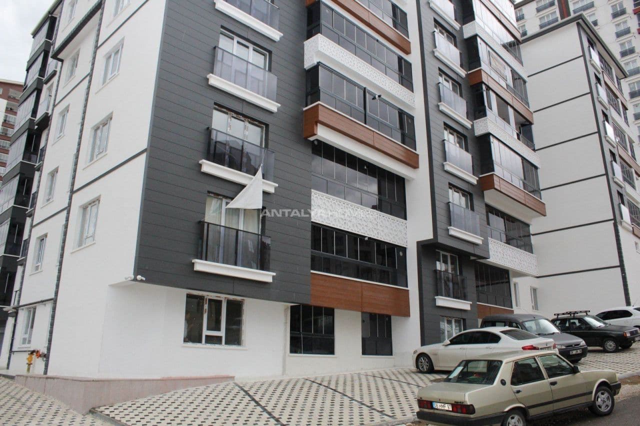 4-Bedroom Apartment in Kecioren, Ankara, photo 5