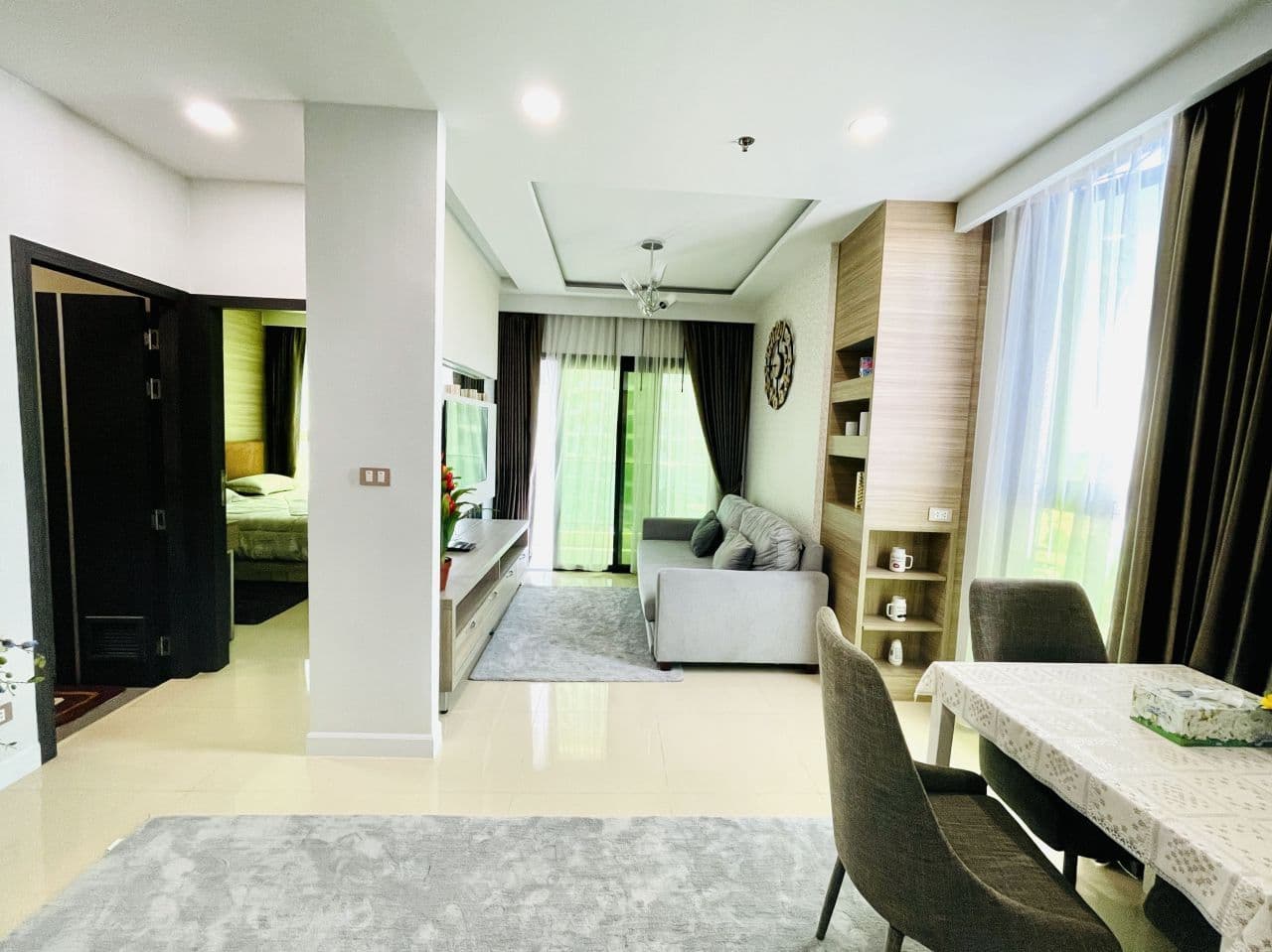 1-Bedroom Condo with City View in Pattaya, photo 4