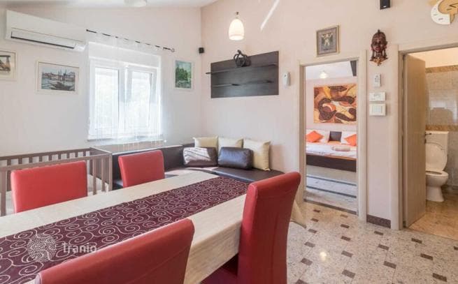 7-Bedroom House with Private Pool and Large Grounds in Pula, Croatia