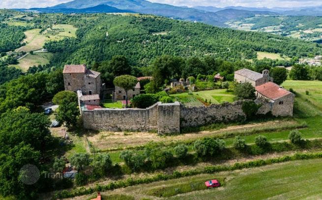 2-Bedroom Villa in Anghiari, Italy, photo 3
