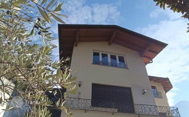 3-Bedroom Waterfront Villa with Private Pool in Valsolda