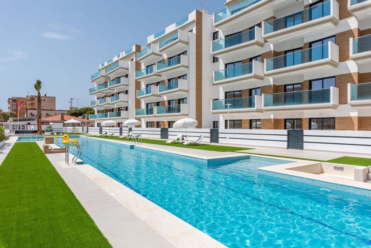 3-Bedroom Penthouse in Guardamar del Segura, photo 2