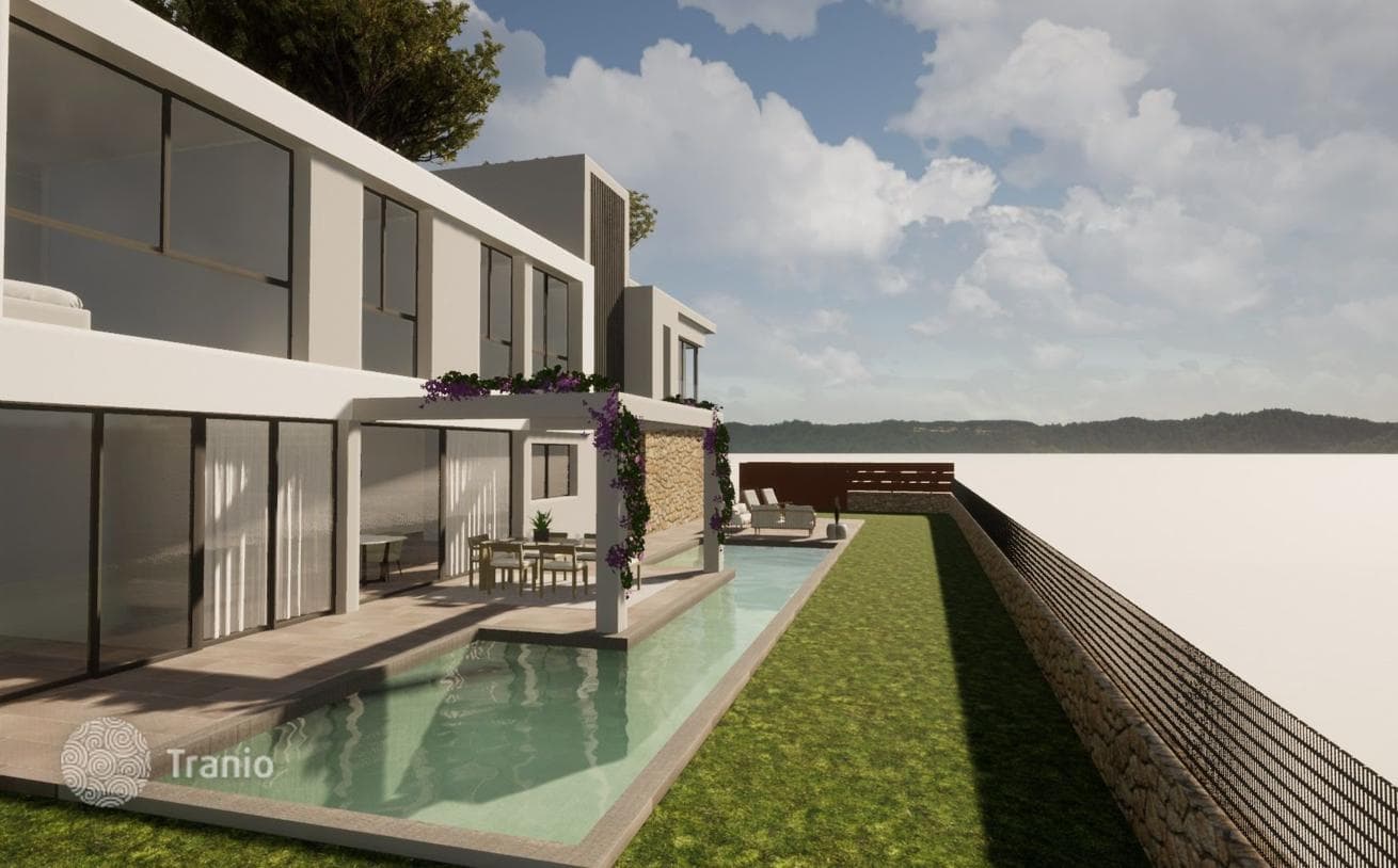 4-Bedroom Duplex Villa with Private Pool and Sea View in Son Veri, Mallorca