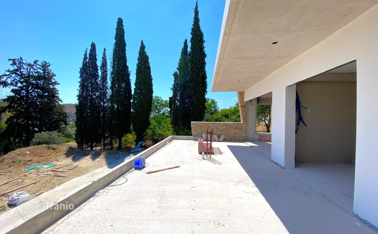 2-Bedroom Apartment with Terrace and Mountain View in Nafplio, Peloponnese, photo 2