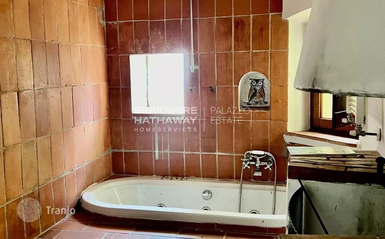 6-Bedroom House in Lucca, Italy, photo 2