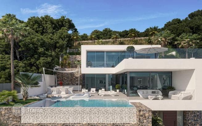 3-Story Villa with Private Pool and Sea View in Calpe, Alicante
