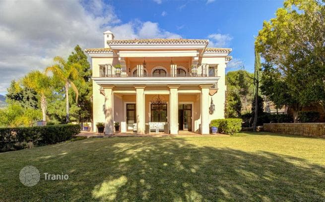 Luxury Villa with Heated Pool and Garden in Rio Real, Malaga, photo 3