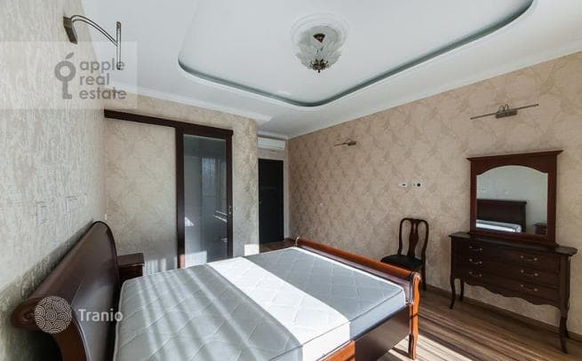 1-Bedroom Apartment with Panoramic Balcony in Khamovniki, Moscow, photo 5