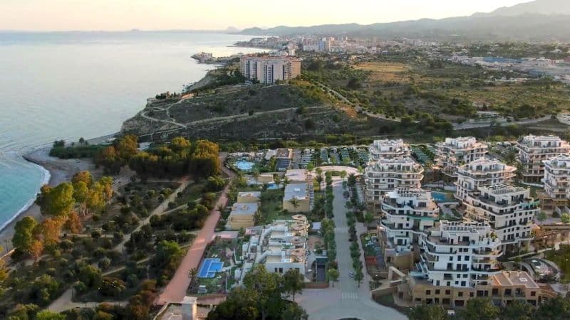3-Bedroom Penthouse in Villajoyosa, photo 3