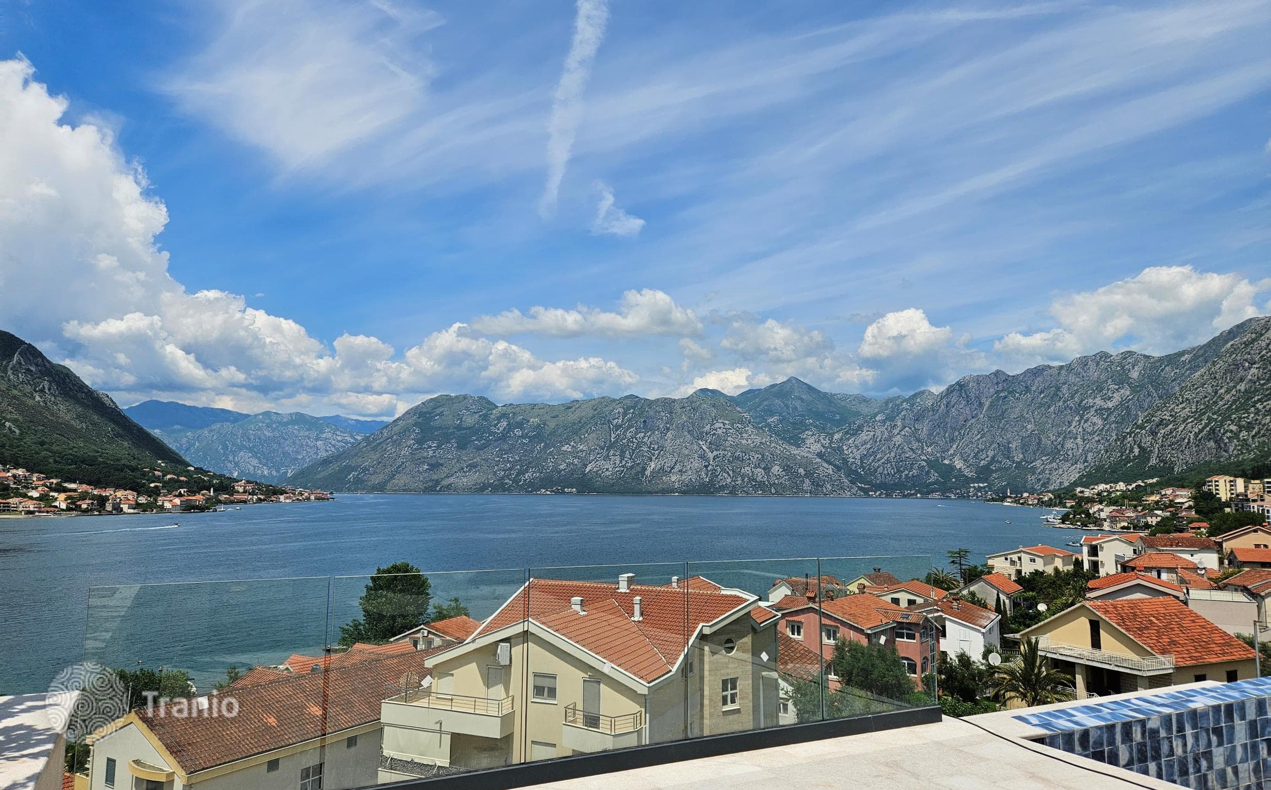2-Bedroom Penthouse with Roof Terrace and Private Pool in Dobrota, Kotor, photo 3