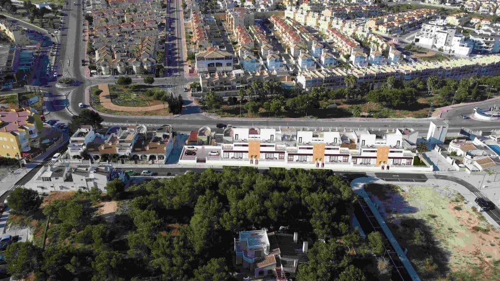 3-Bedroom Townhouse in Villamartin