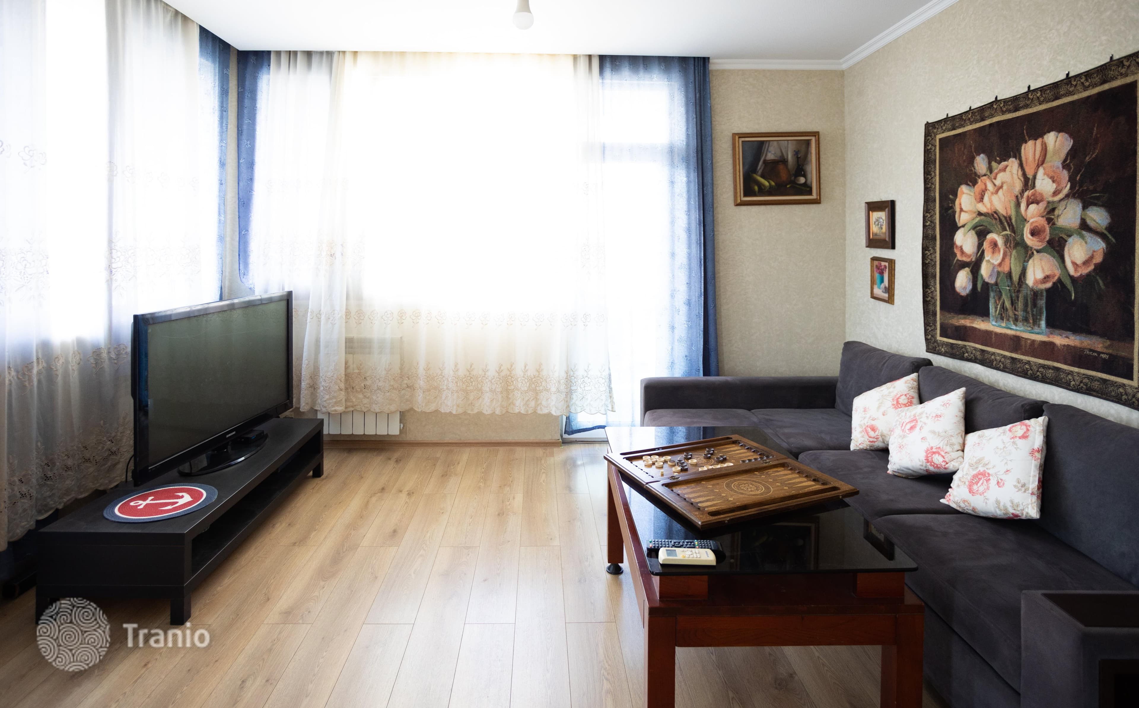 2-Bedroom Apartment with Balcony in Batumi, photo 5