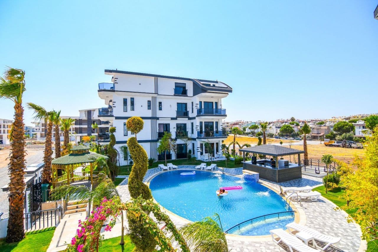 2-Bedroom Apartment in Didim, photo 2