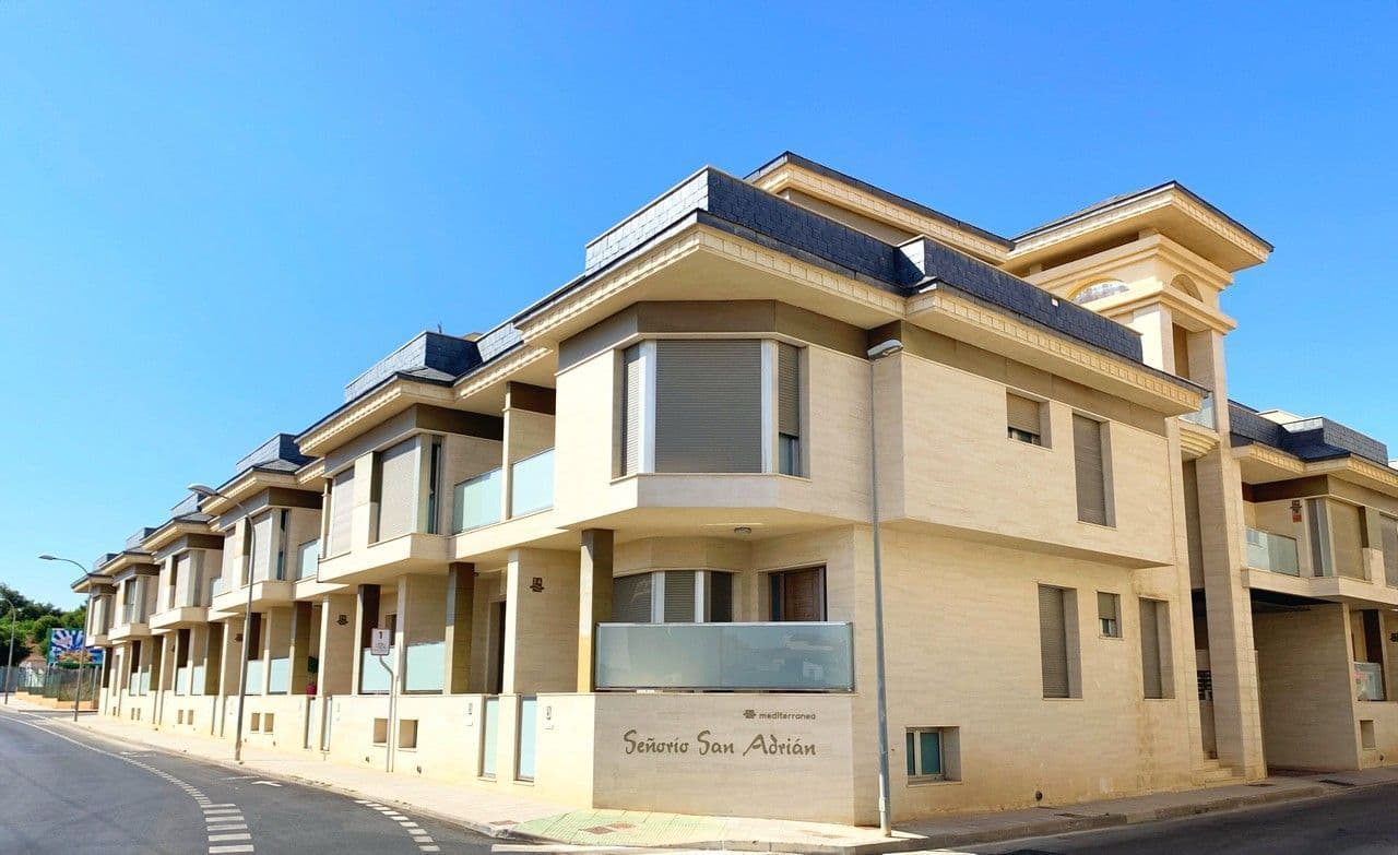 3-Bedroom Townhouse in Pilar de la Horadada, photo 2