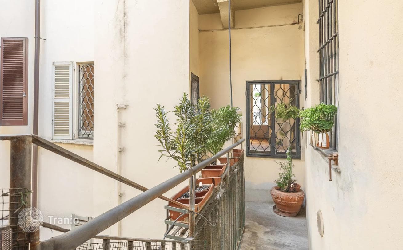2-Bedroom Apartment in Brera, Milan, photo 4