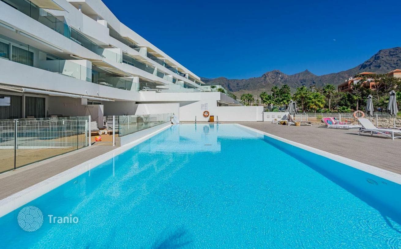 2-Bedroom Luxury Apartment near El Duque Beach, Tenerife, photo 3