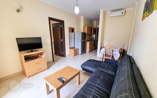 1-Bedroom Furnished Apartment with Pool View, photo 5