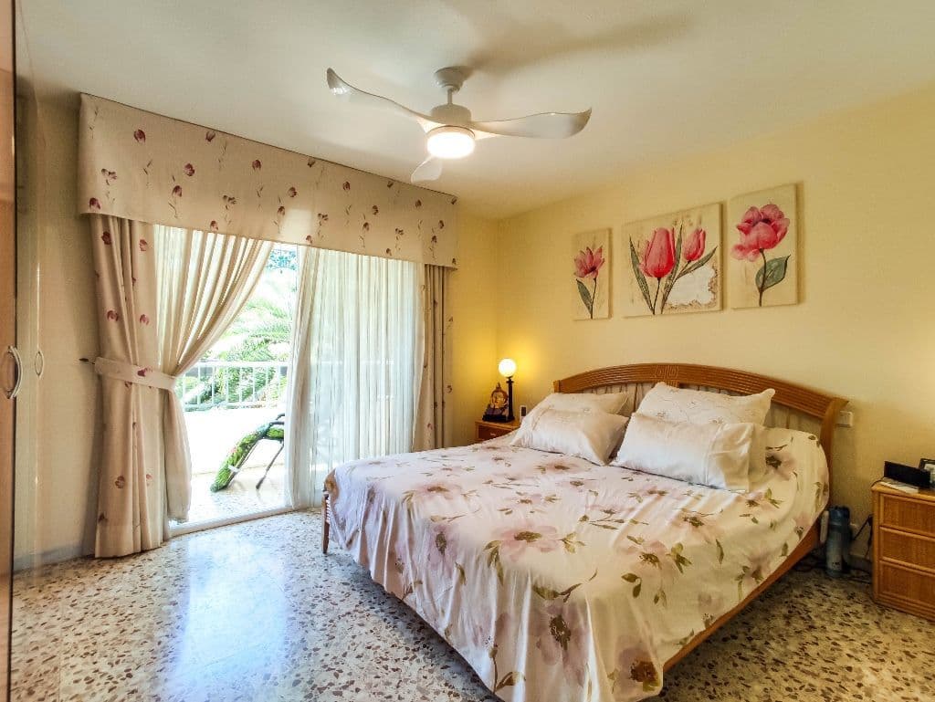 3-Bedroom Apartment in Punta Prima, photo 5