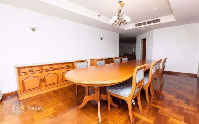 4-Bedroom Condo in Watthana, Bangkok