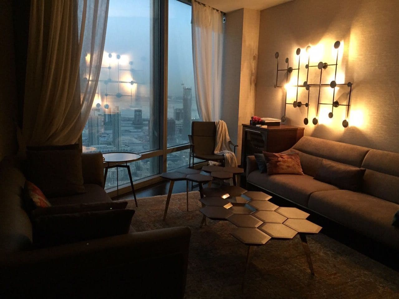 1-Bedroom Apartment in Downtown Dubai, photo 2