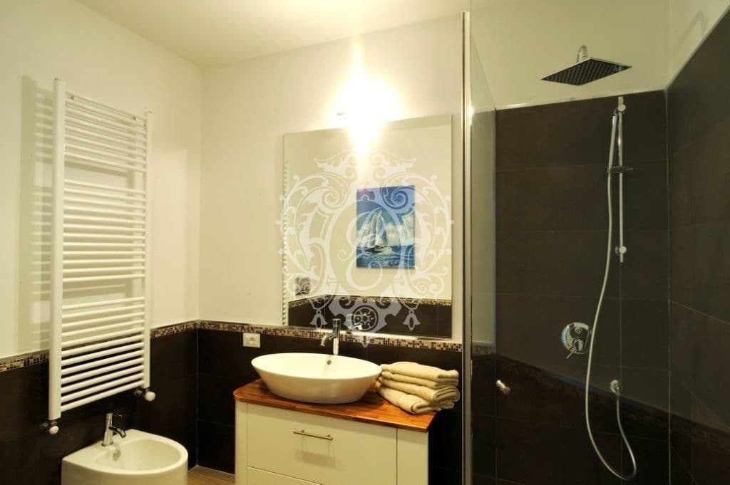 2-Bedroom Apartment in Alassio, Italy, photo 3