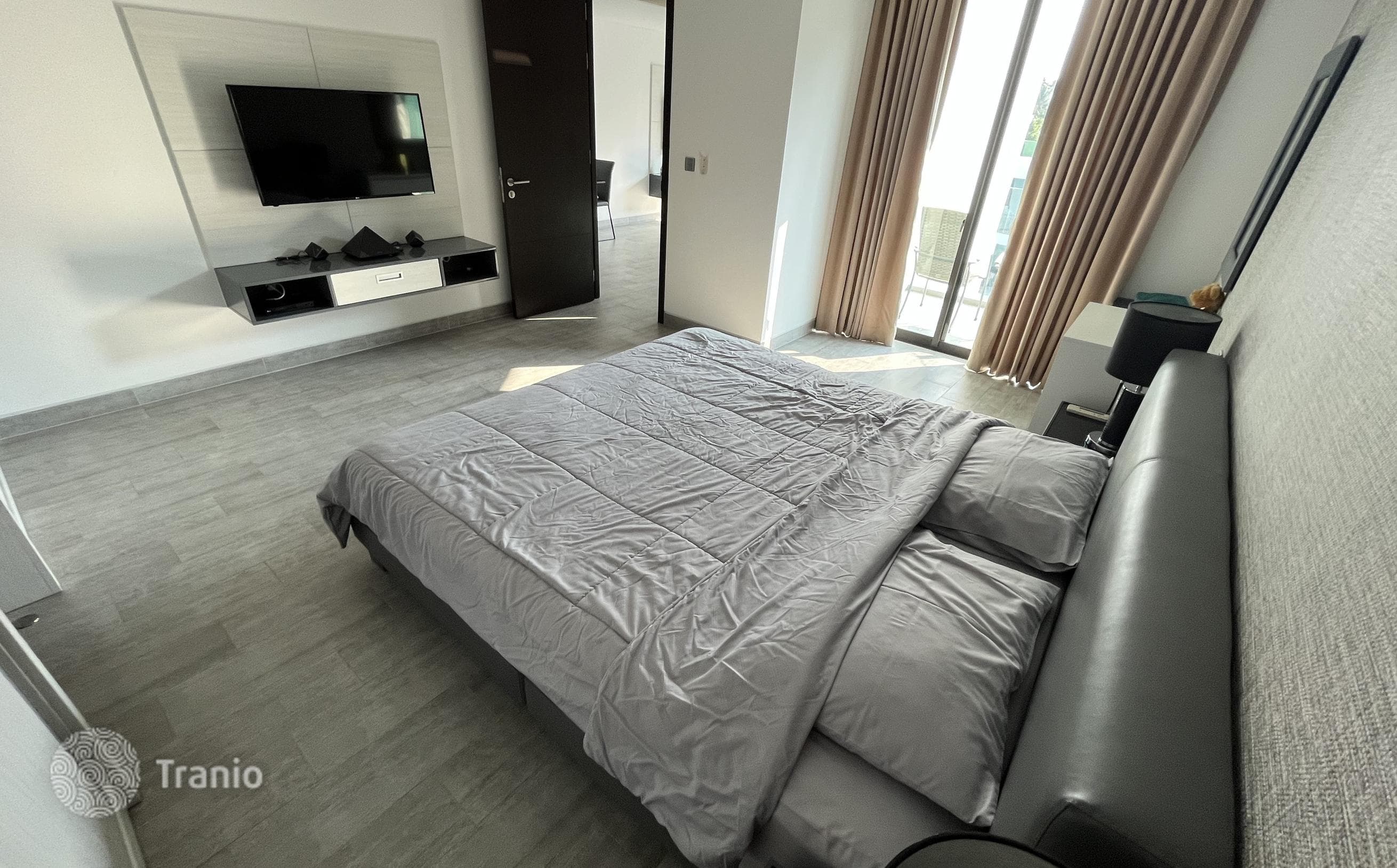 1-Bedroom Condo Between Tri Trang and Merlin Beaches, Patong, Phuket, photo 3