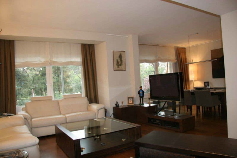 5-Bedroom Apartment in Barcelona