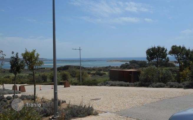 Land Plot with V4 Villa Permission and Beach View in Faro, Algarve, photo 2