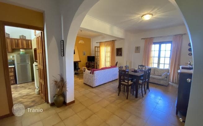 4-Bedroom House in Aspiotades, Corfu