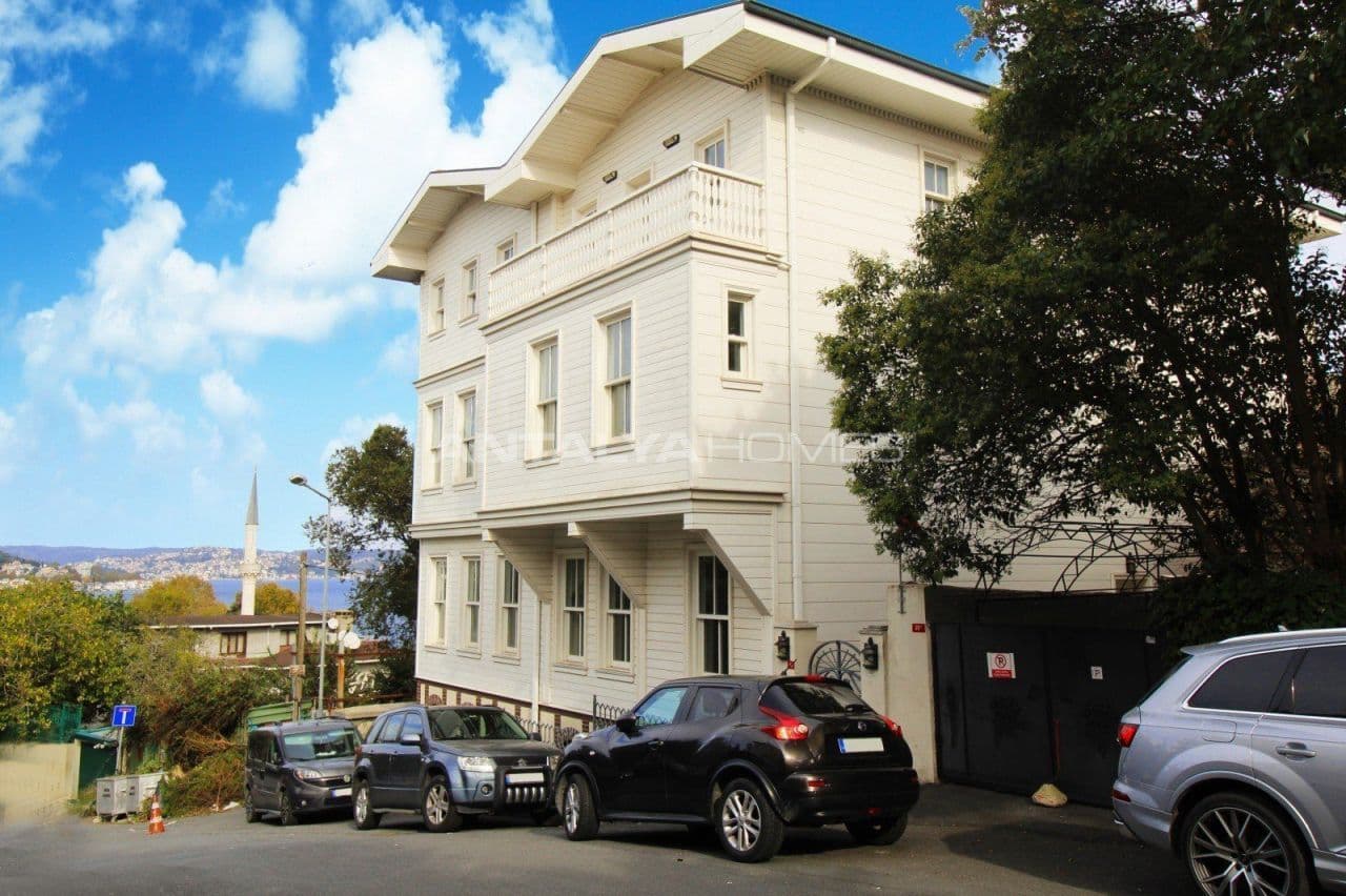 11-Bedroom Apartment in Sariyer, Istanbul