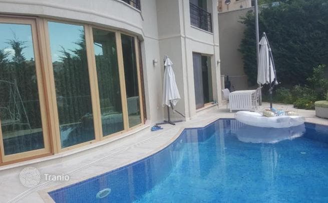 Luxury Villa with Bosphorus View and Private Pool in Uskudar, Istanbul