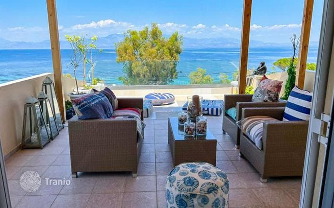 2-Bedroom Apartment 20 m from the Beach in Xylokastro, Peloponnese