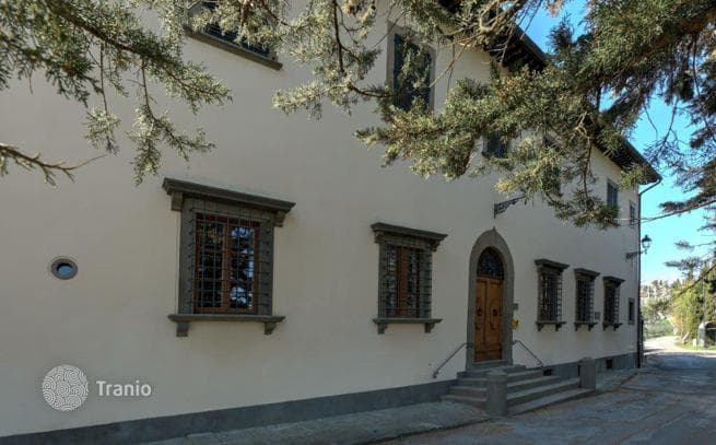 Luxury Apartments in Restored Historic Villa near Florence